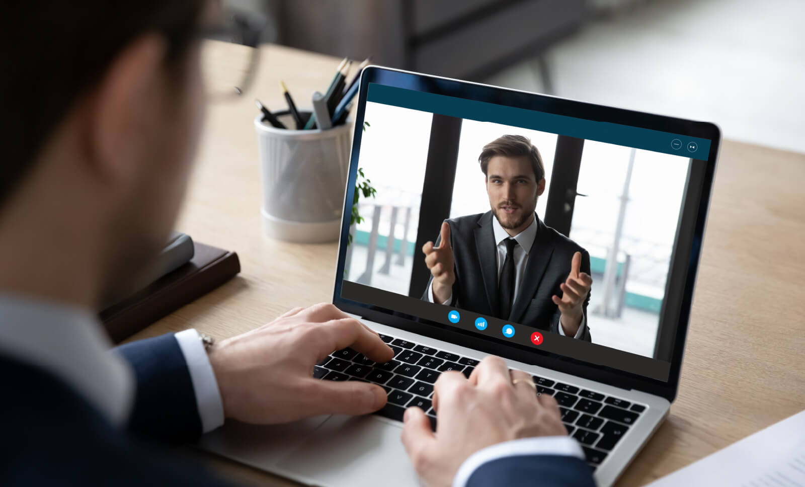 Ηλεκτρονική επικοινωνία με εκπρόσωπο - Online Advisor Ηλεκτρονική επικοινωνία με εκπρόσωπο - Online Advisor